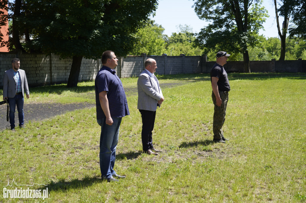 Prezydent Grudziądza spotkał się z uczniami klas mudurowych III LO