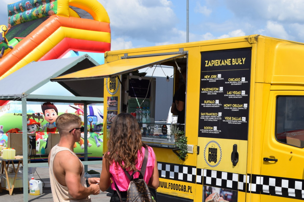 VII Festiwal Smaków Food Trucków w Grudziądzu - foto