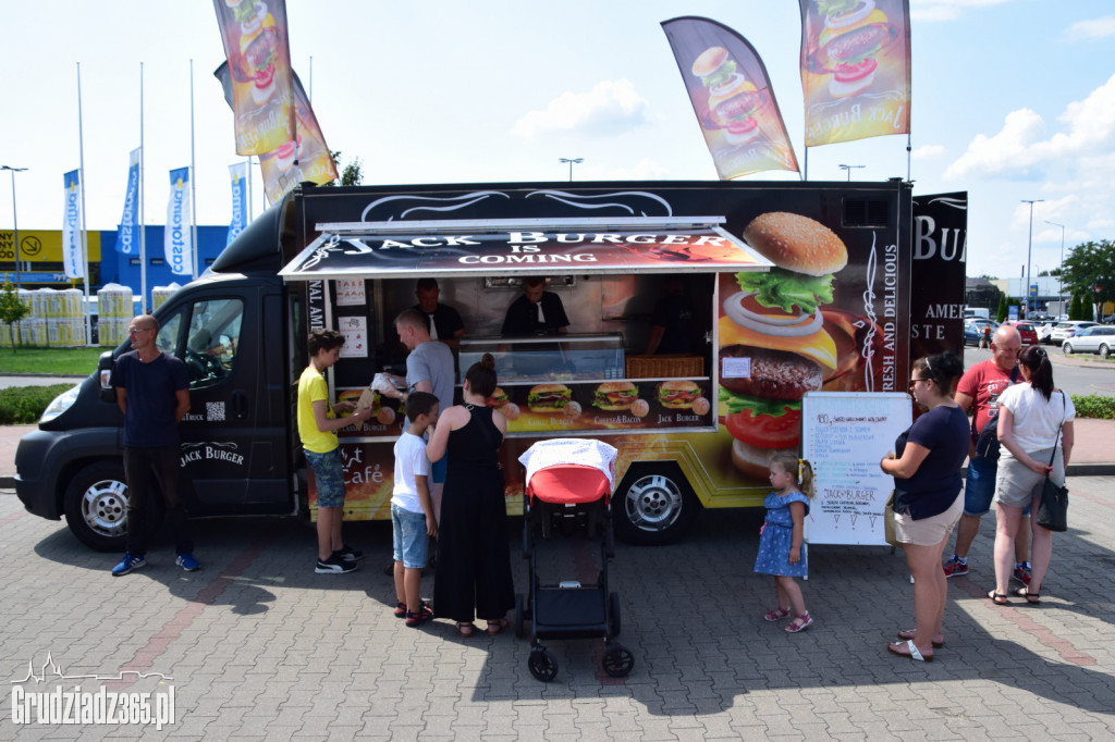 VII Festiwal Smaków Food Trucków w Grudziądzu - foto