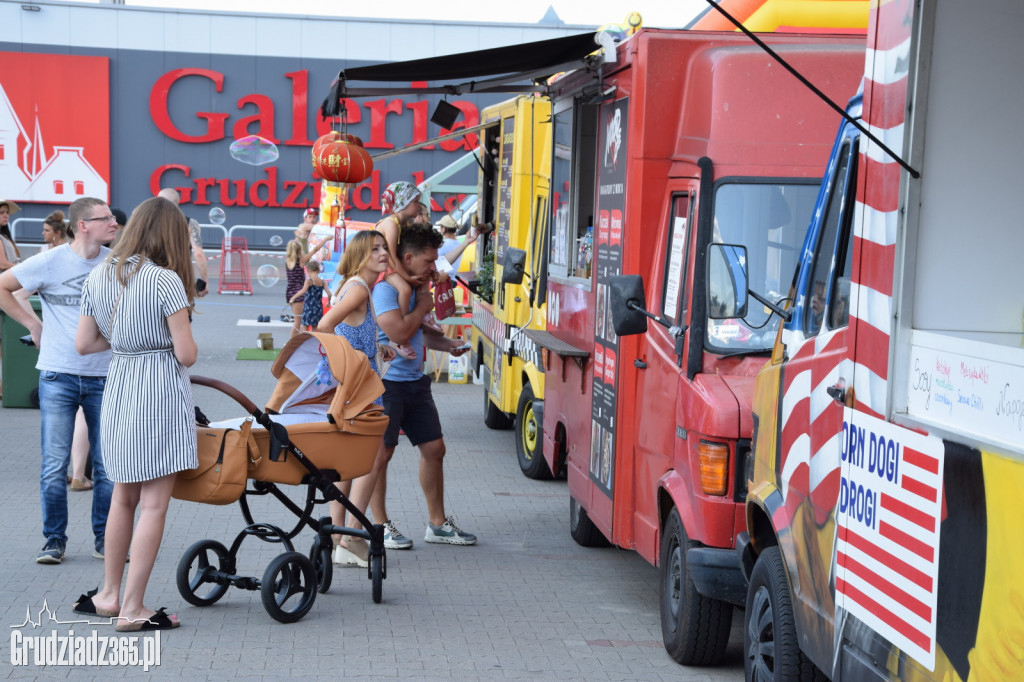 VII Festiwal Smaków Food Trucków w Grudziądzu - foto