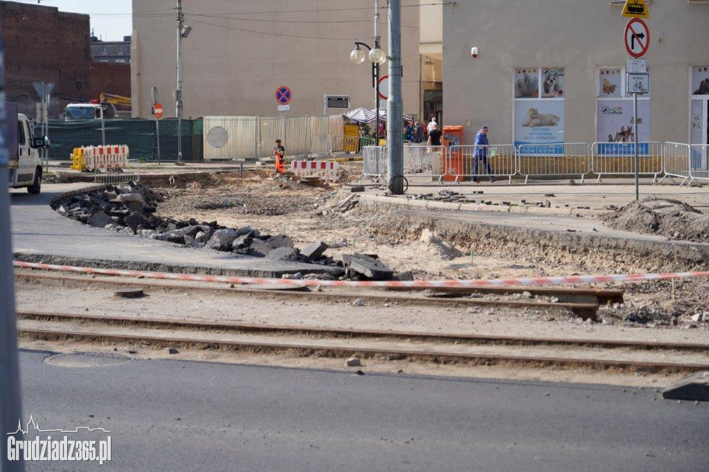 Remont torowiska na ulicy Toruńskiej i Al. 23 stycznia w Grudziądzu