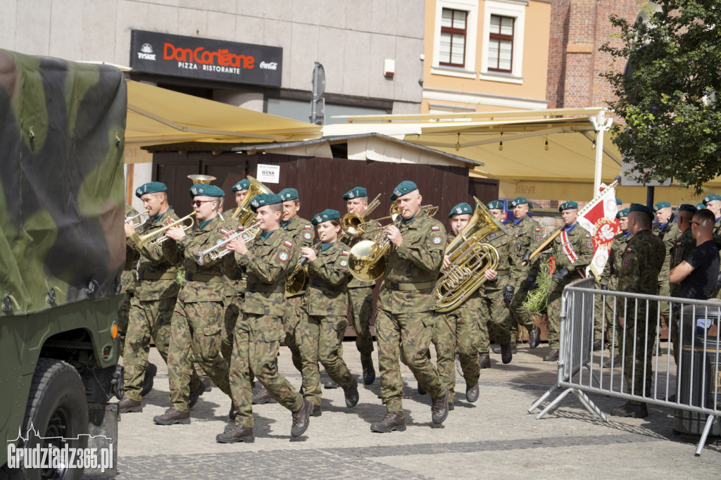 Grudziądz. Uroczyste obchody Święta Wojska Polskiego