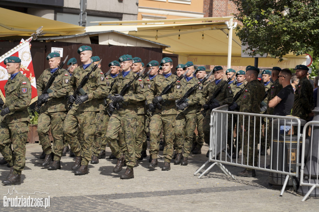 Grudziądz. Uroczyste obchody Święta Wojska Polskiego