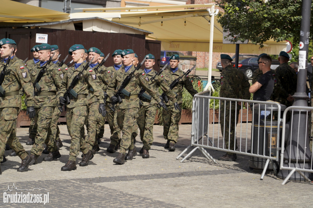 Grudziądz. Uroczyste obchody Święta Wojska Polskiego