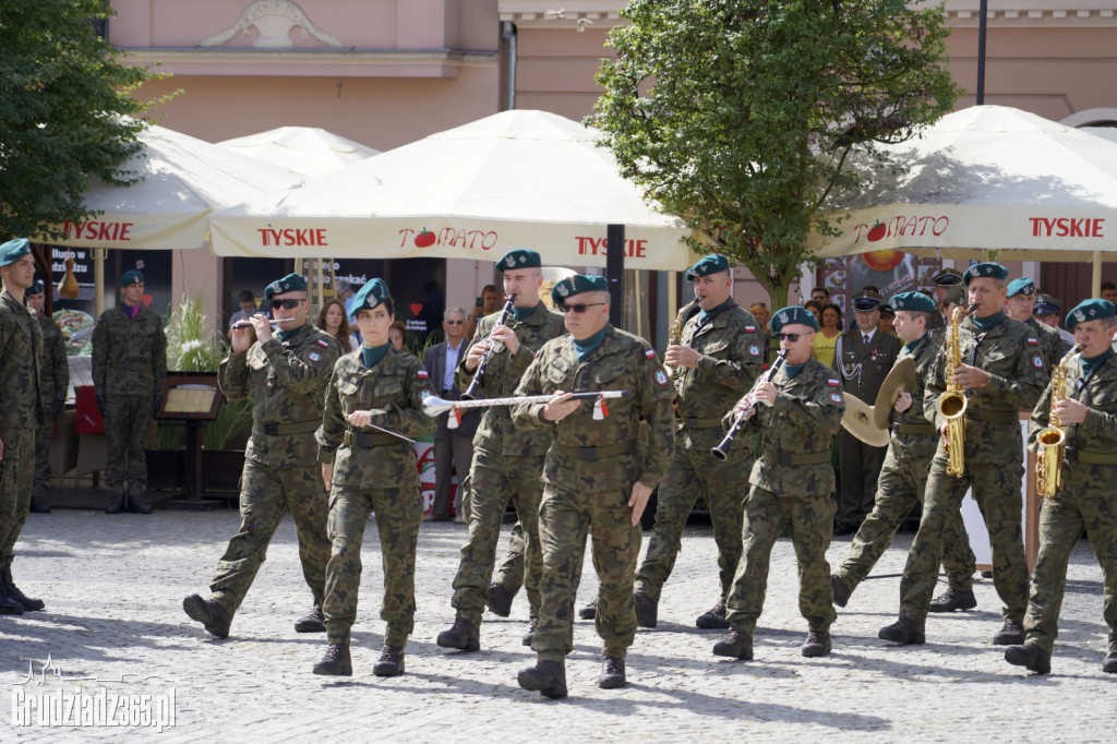 Grudziądz. Uroczyste obchody Święta Wojska Polskiego