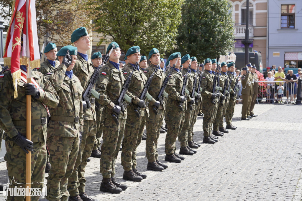 Grudziądz. Uroczyste obchody Święta Wojska Polskiego