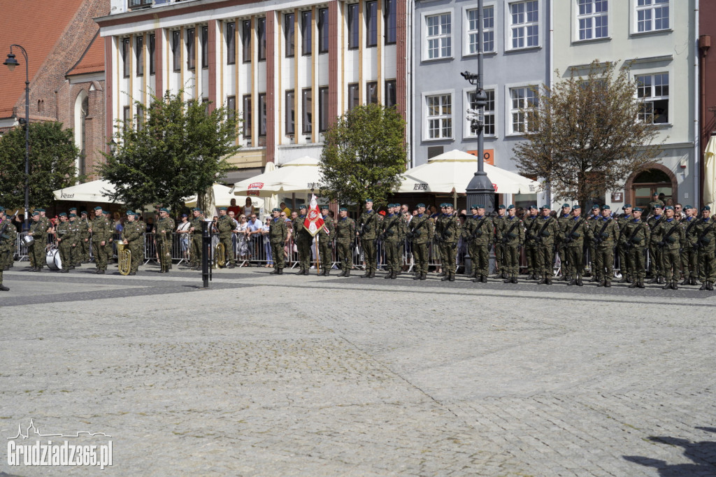Grudziądz. Uroczyste obchody Święta Wojska Polskiego