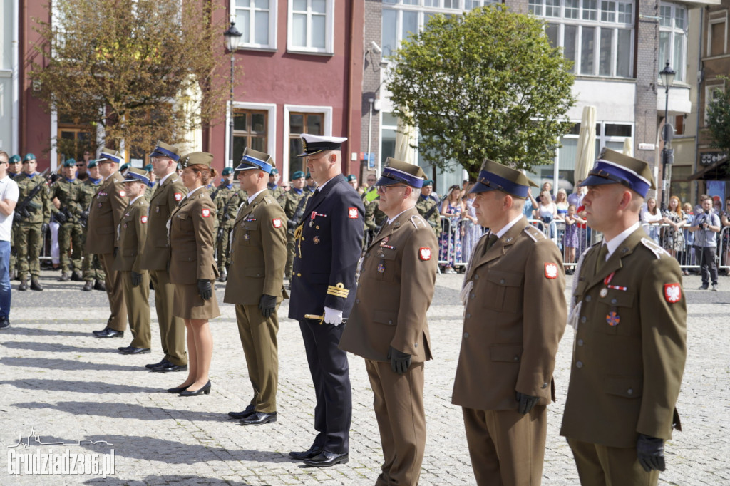 Grudziądz. Uroczyste obchody Święta Wojska Polskiego