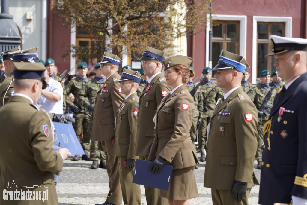 Grudziądz. Uroczyste obchody Święta Wojska Polskiego
