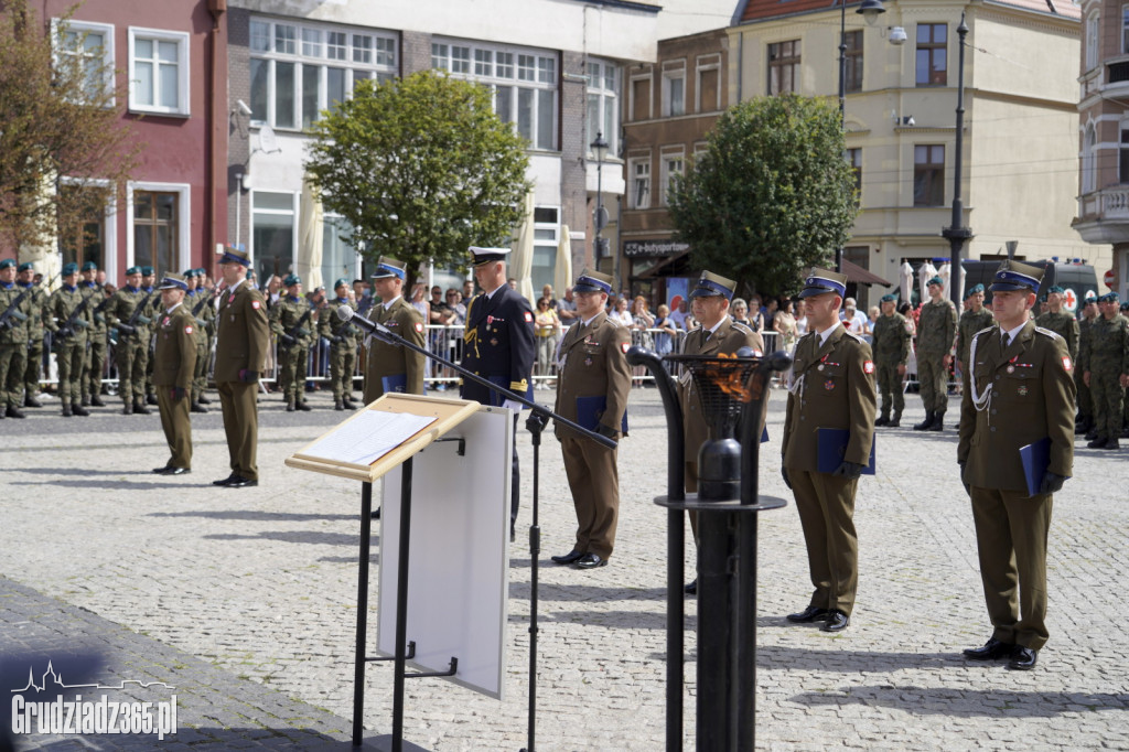 Grudziądz. Uroczyste obchody Święta Wojska Polskiego
