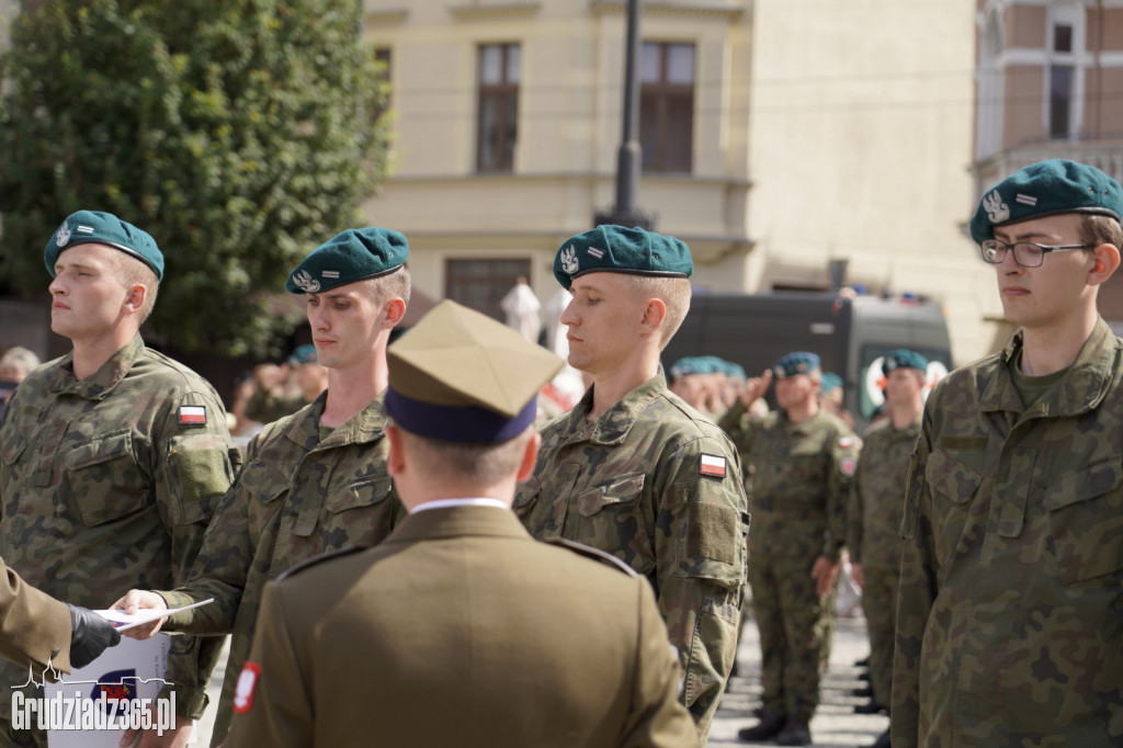 Grudziądz. Uroczyste obchody Święta Wojska Polskiego