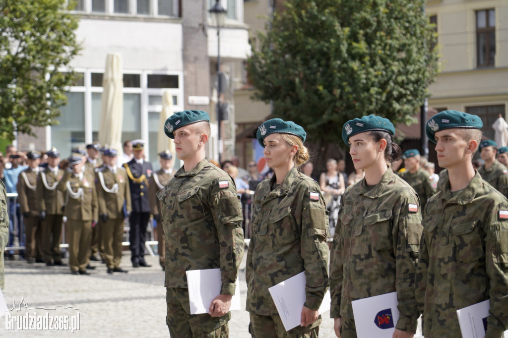 Grudziądz. Uroczyste obchody Święta Wojska Polskiego