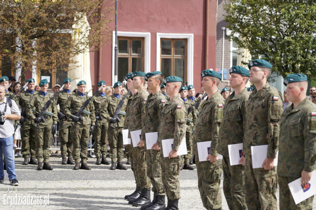 Grudziądz. Uroczyste obchody Święta Wojska Polskiego