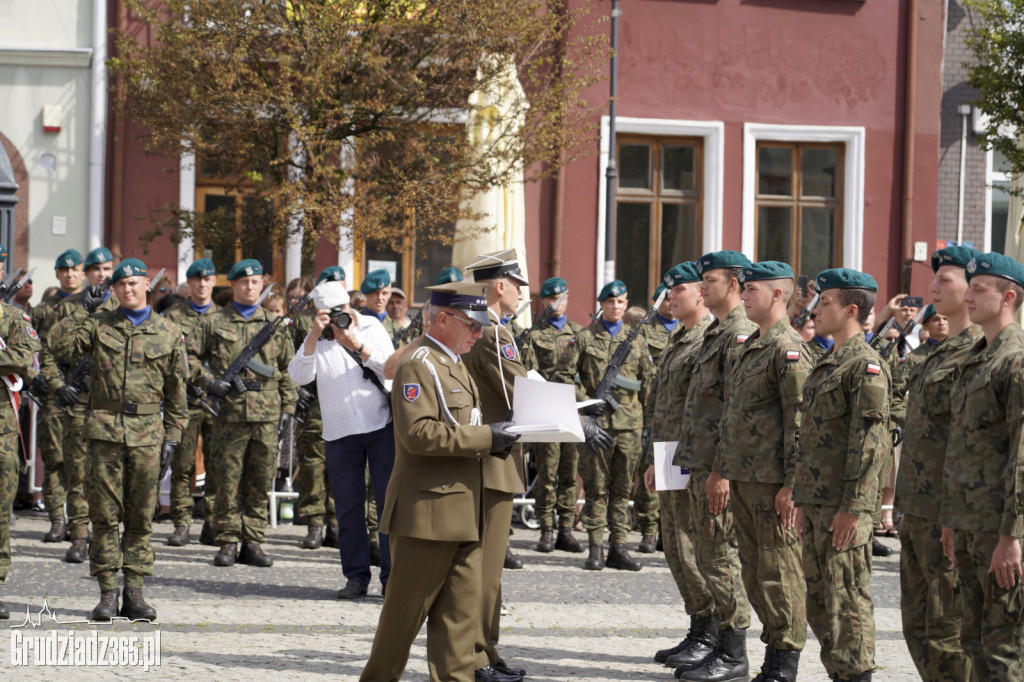 Grudziądz. Uroczyste obchody Święta Wojska Polskiego