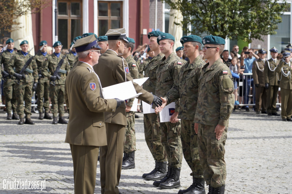 Grudziądz. Uroczyste obchody Święta Wojska Polskiego