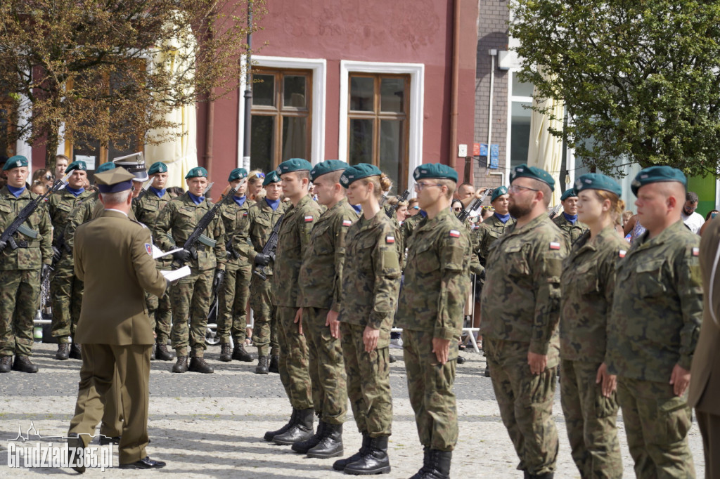 Grudziądz. Uroczyste obchody Święta Wojska Polskiego