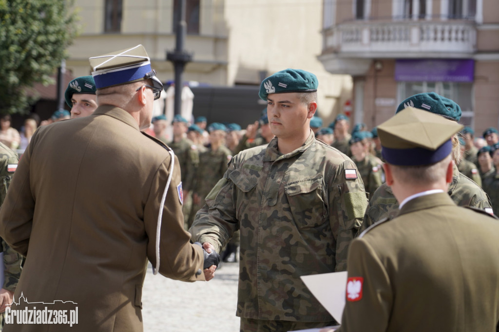 Grudziądz. Uroczyste obchody Święta Wojska Polskiego