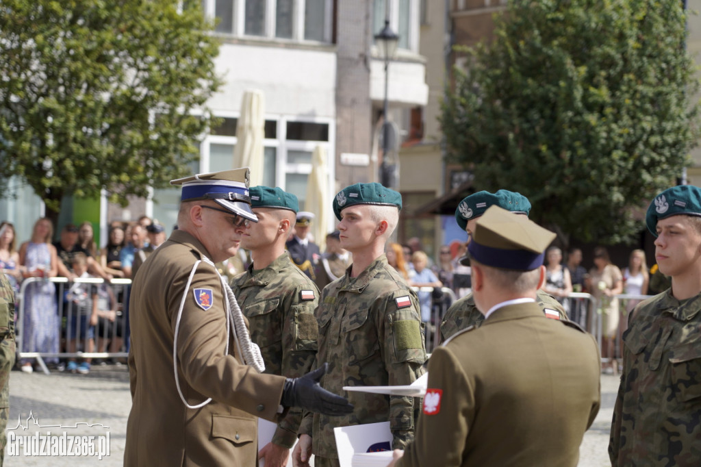 Grudziądz. Uroczyste obchody Święta Wojska Polskiego