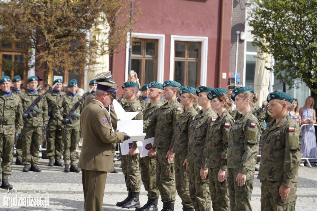 Grudziądz. Uroczyste obchody Święta Wojska Polskiego