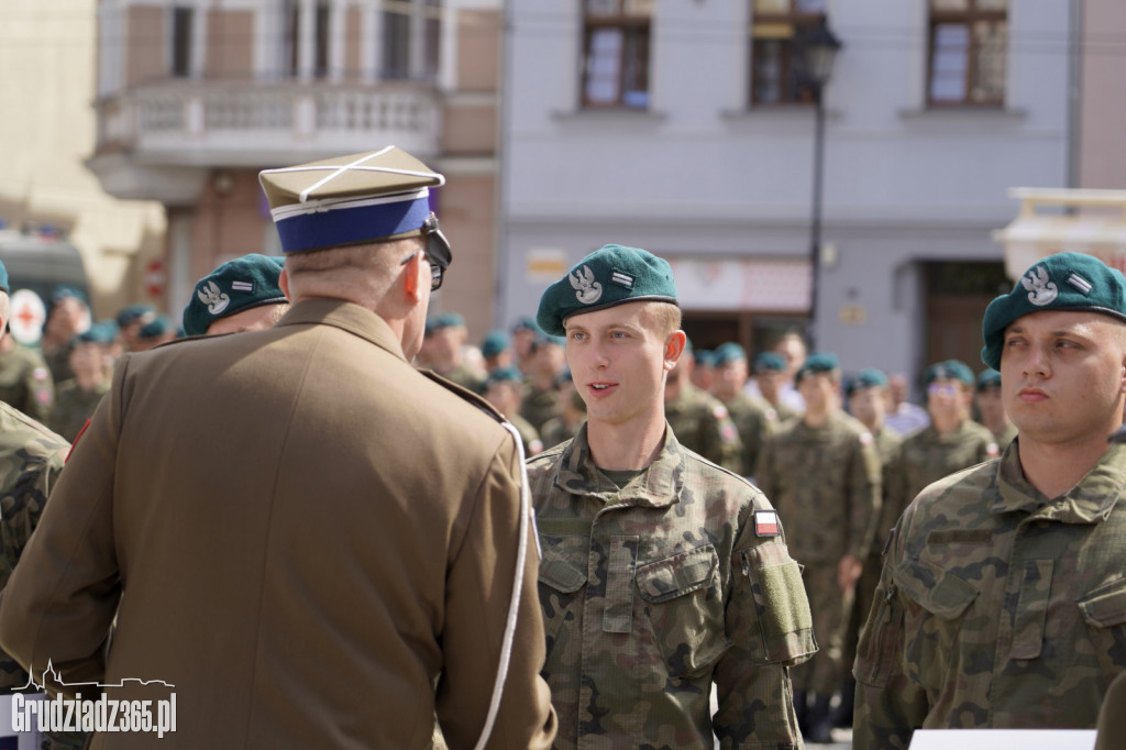 Grudziądz. Uroczyste obchody Święta Wojska Polskiego