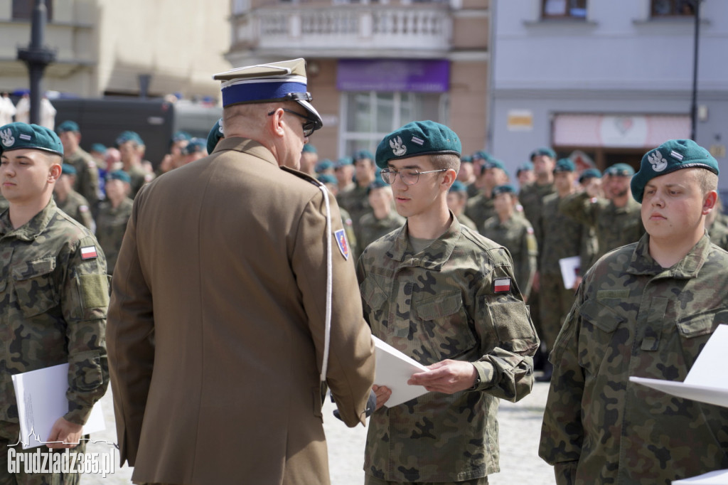 Grudziądz. Uroczyste obchody Święta Wojska Polskiego