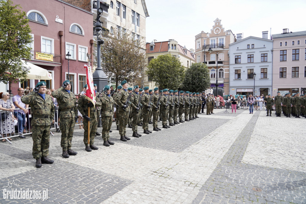 Grudziądz. Uroczyste obchody Święta Wojska Polskiego