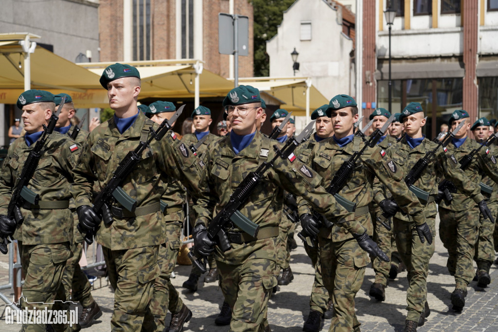 Grudziądz. Uroczyste obchody Święta Wojska Polskiego