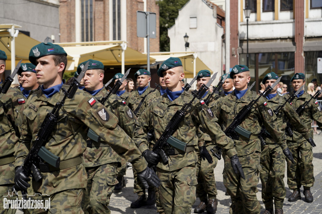 Grudziądz. Uroczyste obchody Święta Wojska Polskiego