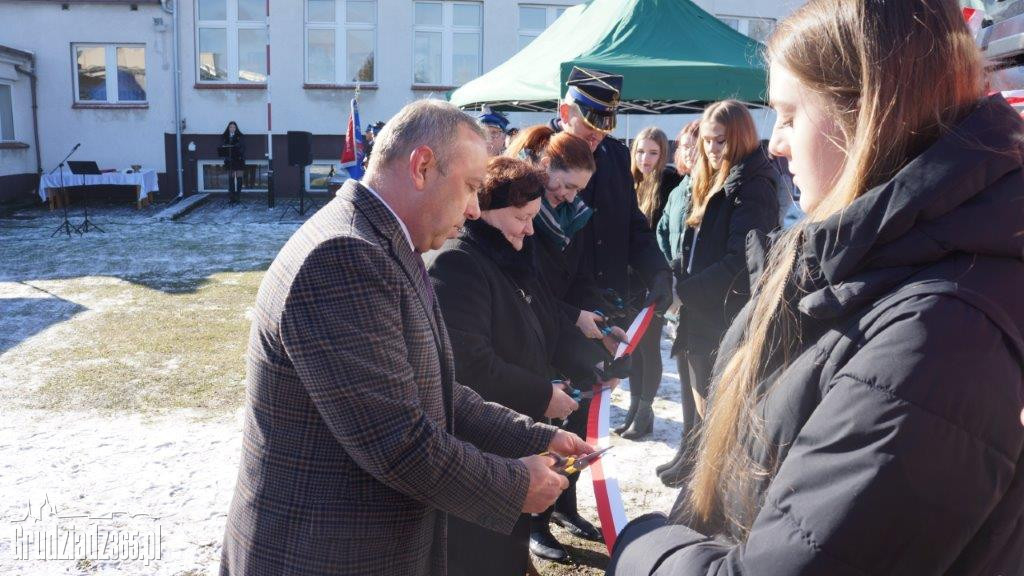 Przekazanie nowego wozu strażackiego w Dusocinie