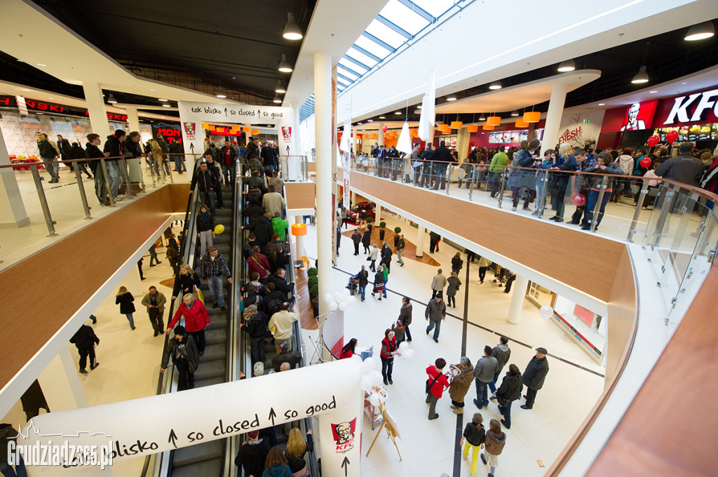 10 lat temu uruchomiono Centrum Handlowe ALFA
