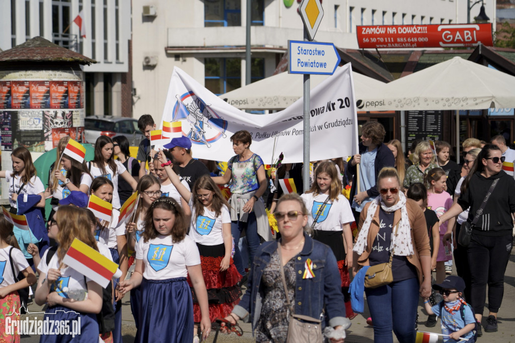 Pierwszy dzień Jarmarku Spichrzowego - parada