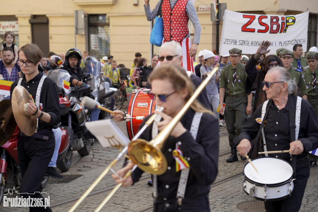 Pierwszy dzień Jarmarku Spichrzowego - parada