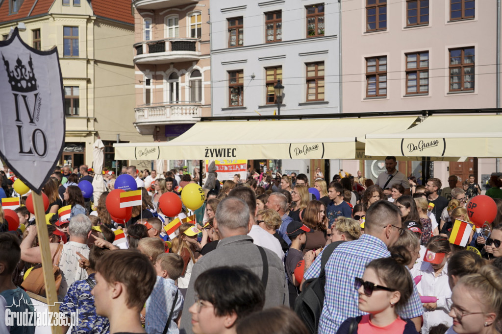 Pierwszy dzień Jarmarku Spichrzowego - parada