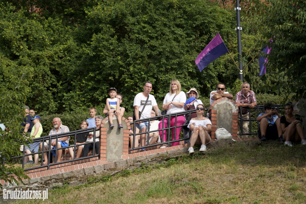 Pokazy kawaleryjskie na Błoniach Nadwiślańskich w Grudziądzu
