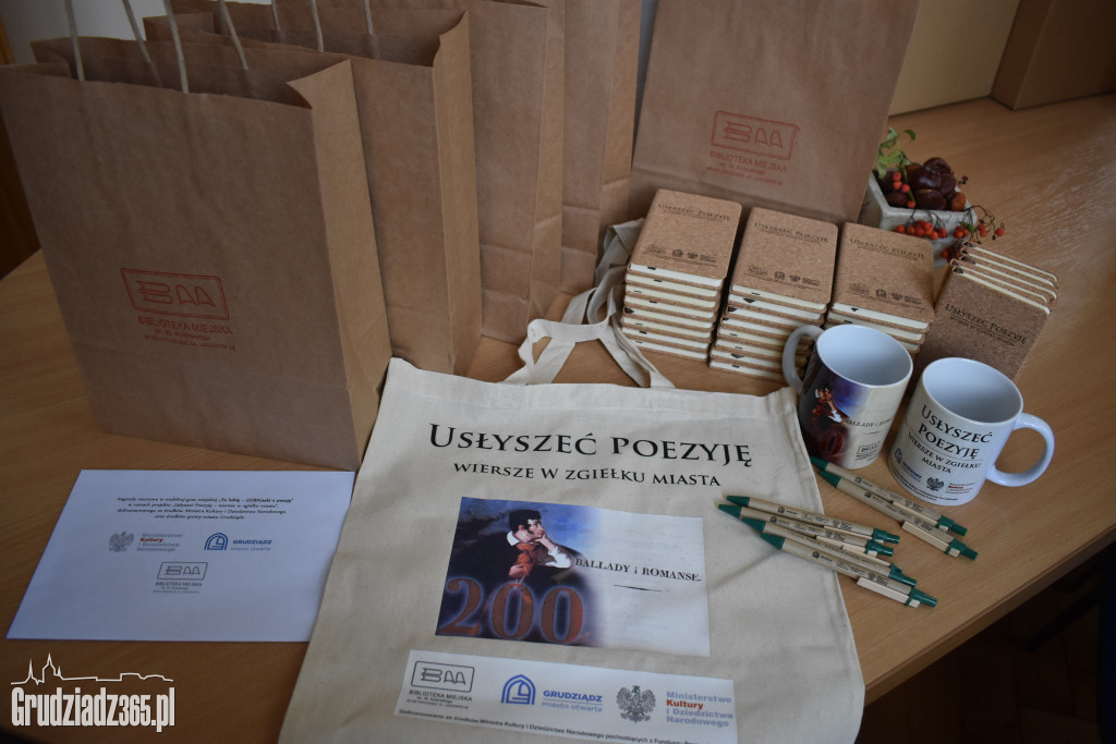 „To lubię – i(GRA)szki z poezją”