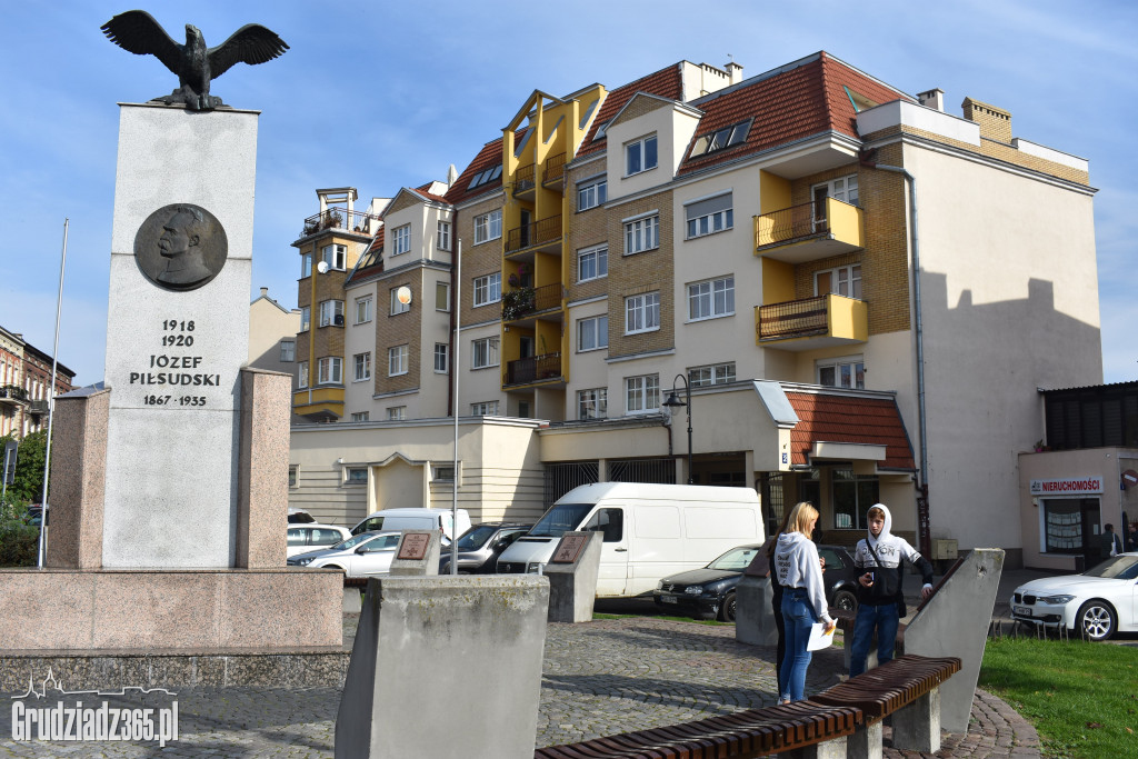 „To lubię – i(GRA)szki z poezją”