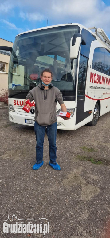 Uczniowie z Zespołu Szkół Rolniczych w Grudziądzu oddali 13 litrów krwi