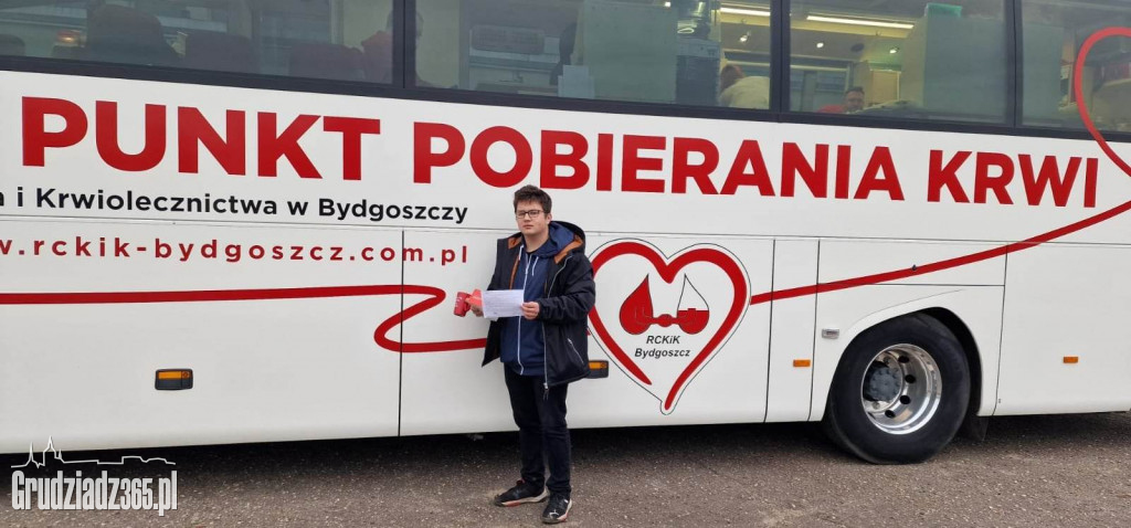 Uczniowie z Zespołu Szkół Rolniczych w Grudziądzu oddali 13 litrów krwi