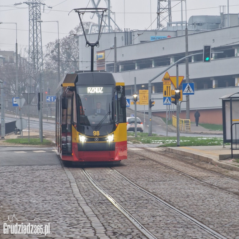 Długo oczekiwany tramwaj na ulicy Toruńskiej w Grudziądzu