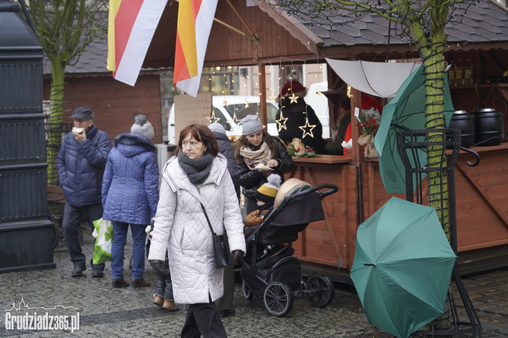 Wizyta św. Mikołaja na grudziądzkim Rynku