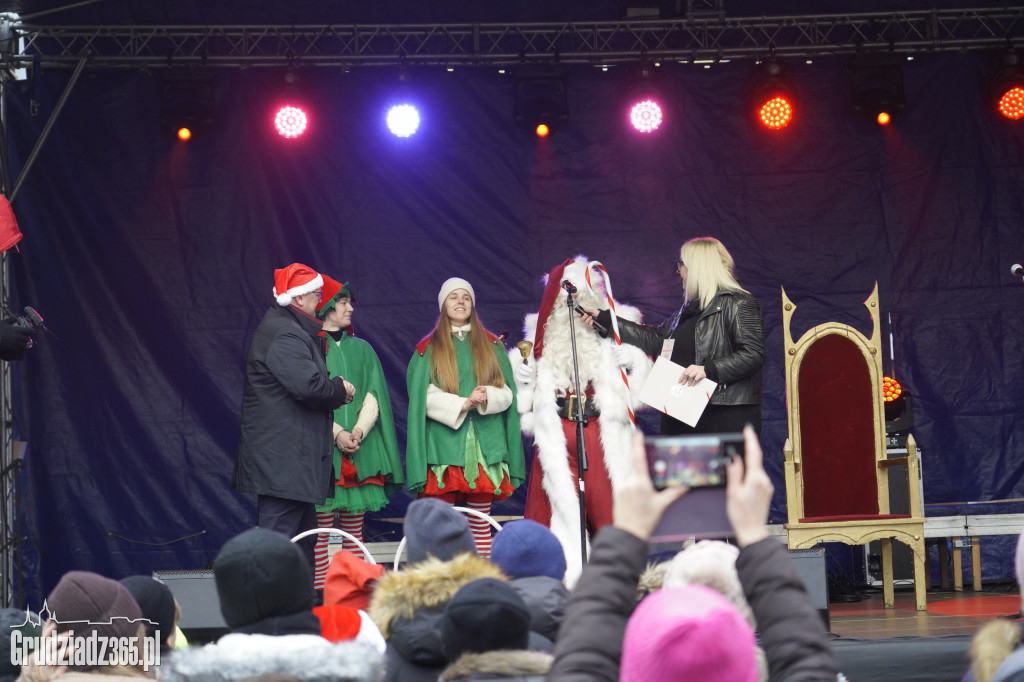 Wizyta św. Mikołaja na grudziądzkim Rynku