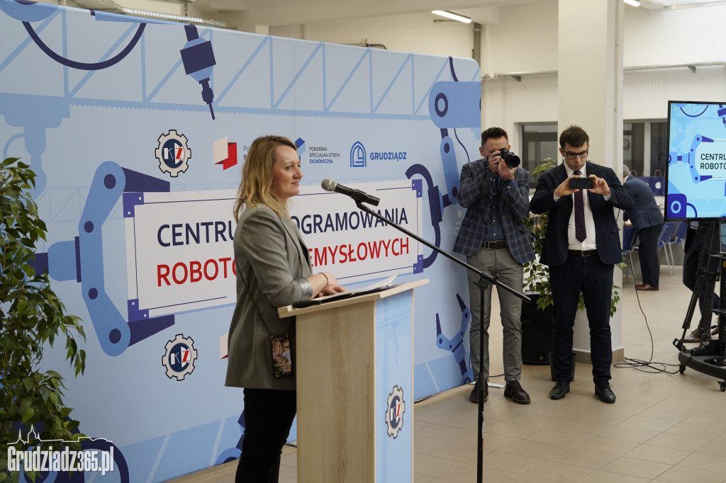 Otwarcie w Grudziądzu Centrum Programowania Robotów Przemysłowych