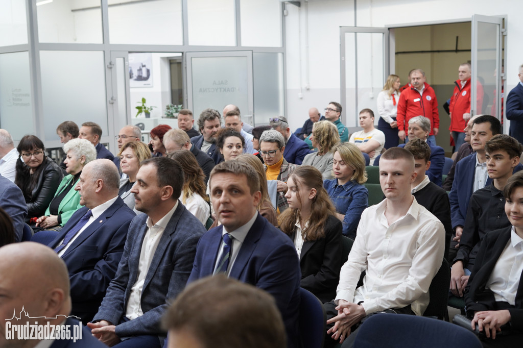 Otwarcie w Grudziądzu Centrum Programowania Robotów Przemysłowych