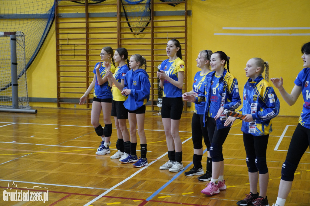 Zacięty mecz KS Stal Grudziądz - Pałac Bydgoszcz