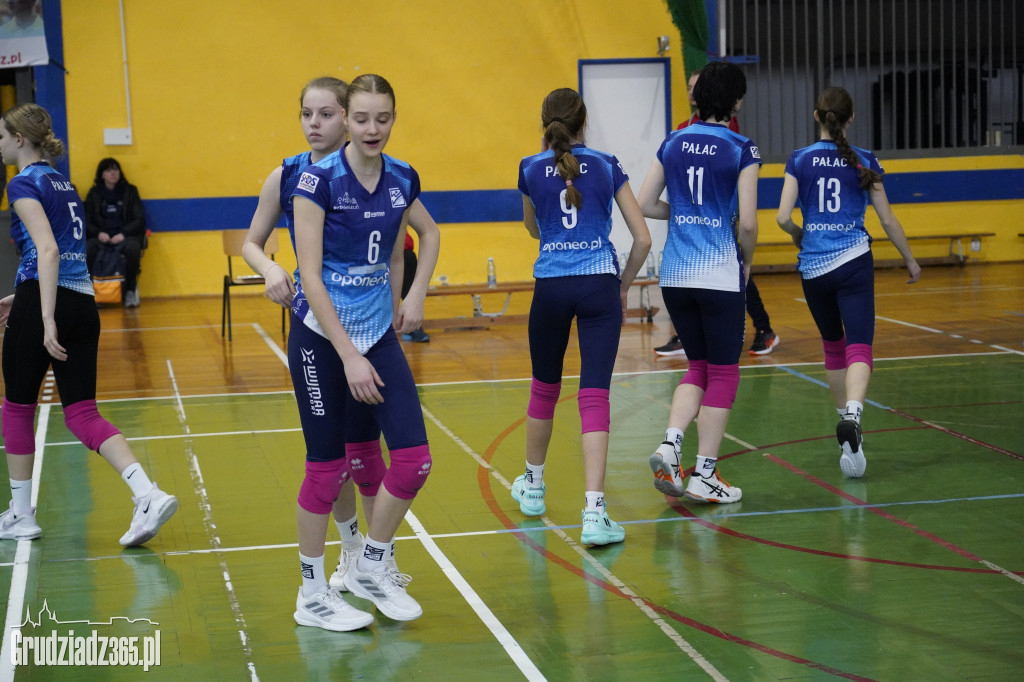 Zacięty mecz KS Stal Grudziądz - Pałac Bydgoszcz