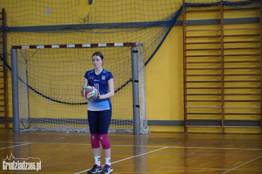 Zacięty mecz KS Stal Grudziądz - Pałac Bydgoszcz