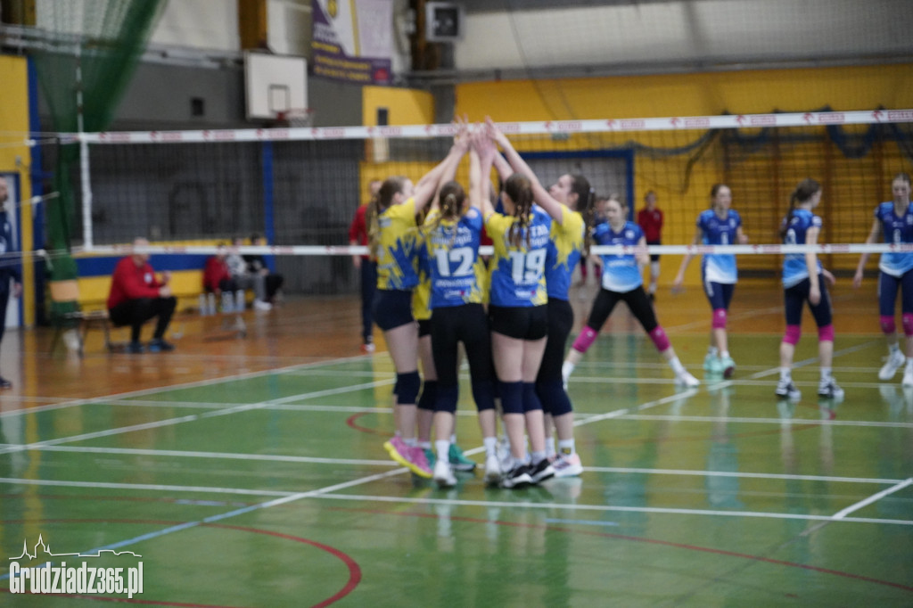 Zacięty mecz KS Stal Grudziądz - Pałac Bydgoszcz