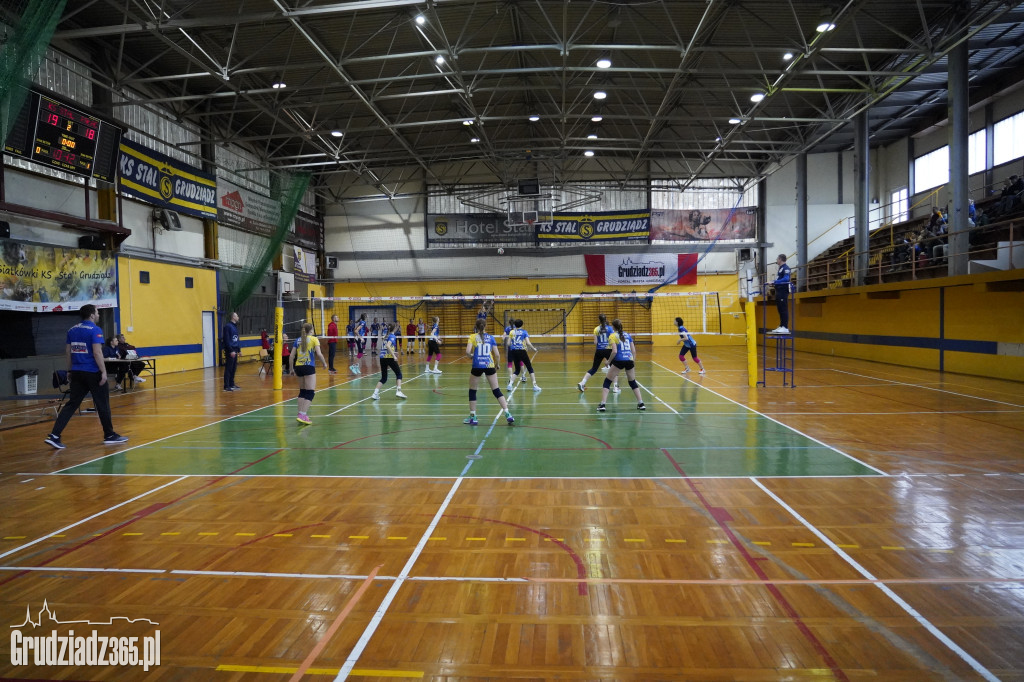 Zacięty mecz KS Stal Grudziądz - Pałac Bydgoszcz