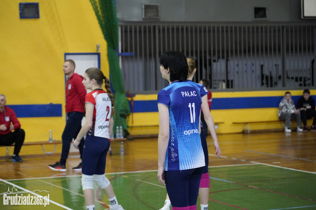 Zacięty mecz KS Stal Grudziądz - Pałac Bydgoszcz