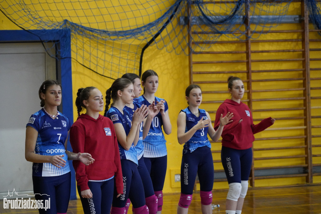 Zacięty mecz KS Stal Grudziądz - Pałac Bydgoszcz